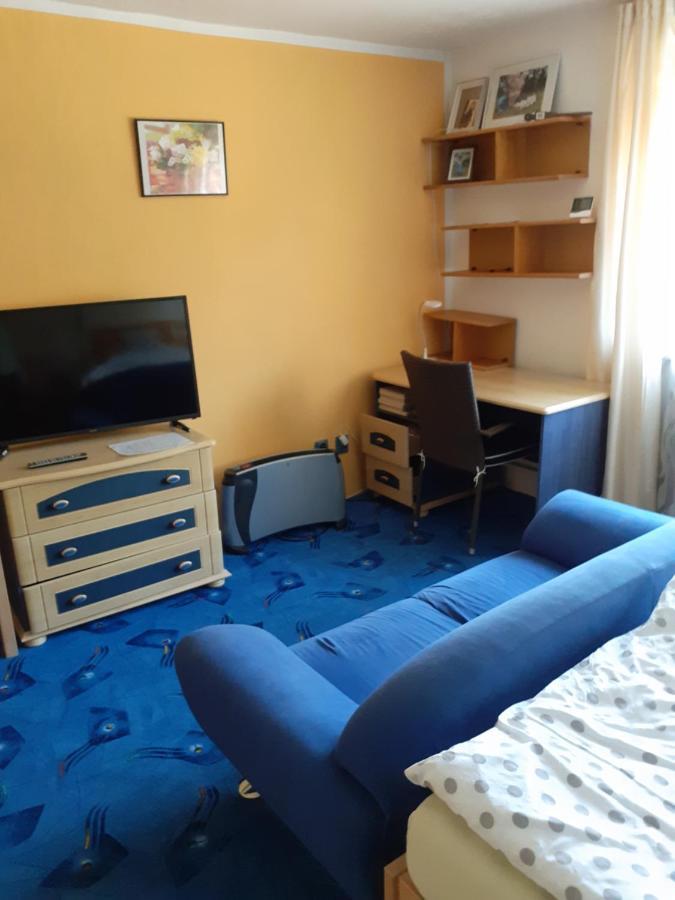 Rd Cerncin Bucovice Apartment ภายนอก รูปภาพ
